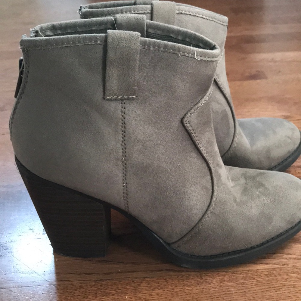 Charcoal Booties!